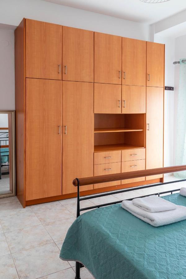 Lovely Sea View Apartment At The Heart Of The Town Ierápetra Exteriér fotografie